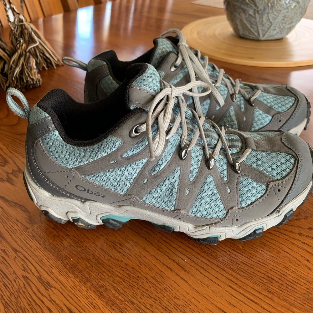 Oboz hiking shoes. Blue and gray color. Size 7.5. In very good condition.